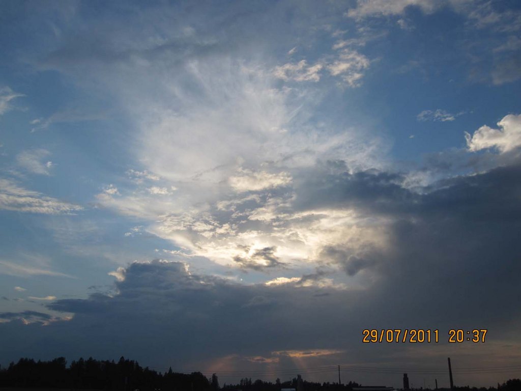Photo by Jari Vehmaa